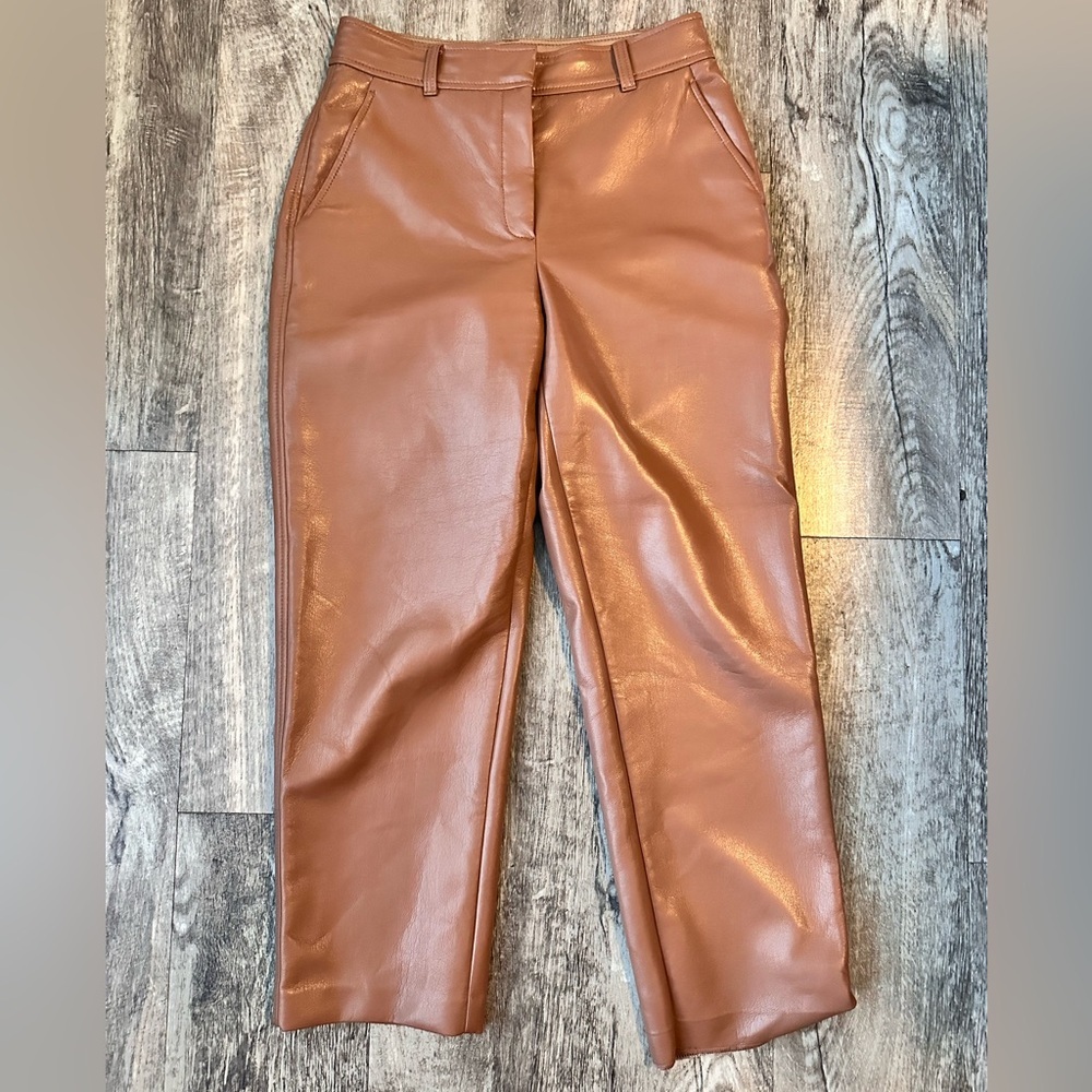 Aritzia Babaton Faux Vegan Leather command Cropped Pant size 6